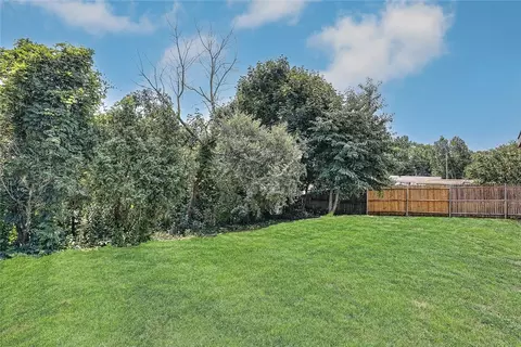 Exterior - 104 Levesque St, Warwick, RI 02886 photo 12 of 12