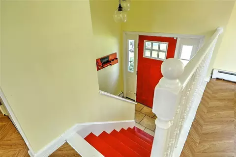 Entry Way - 104 Levesque St, Warwick, RI 02886 photo 4 of 4