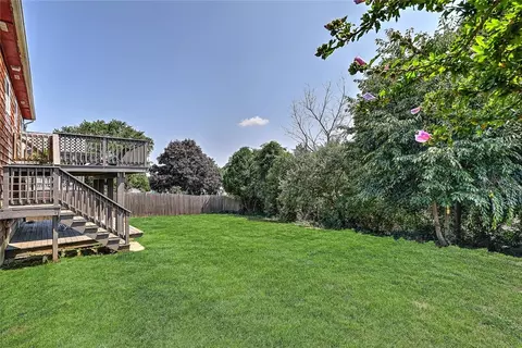 Exterior - 104 Levesque St, Warwick, RI 02886 photo 9 of 12