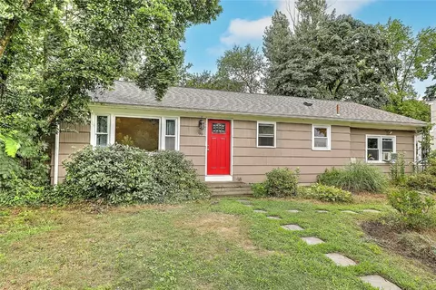 96 Redland Ave, East Providence, RI 02916