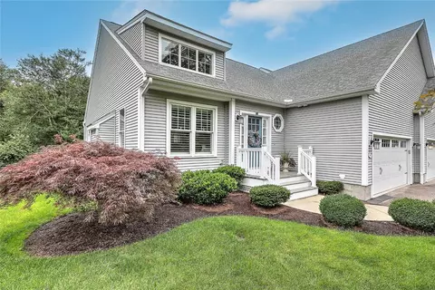 109 Brandywyne Ct, South Kingstown, RI 02879