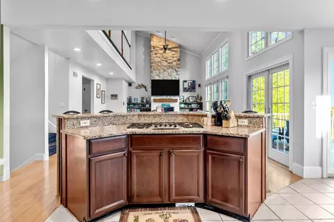 Kitchen - 150 Old Mill Blvd, Warwick, RI 02889 photo 4 of 4