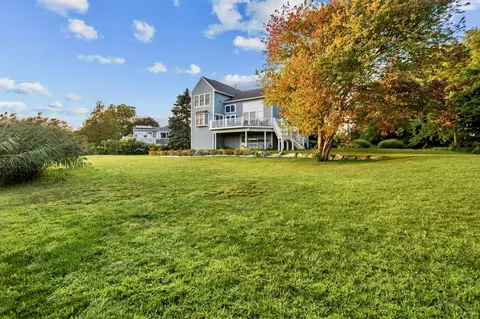 Exterior - 150 Old Mill Blvd, Warwick, RI 02889 photo 2 of 5