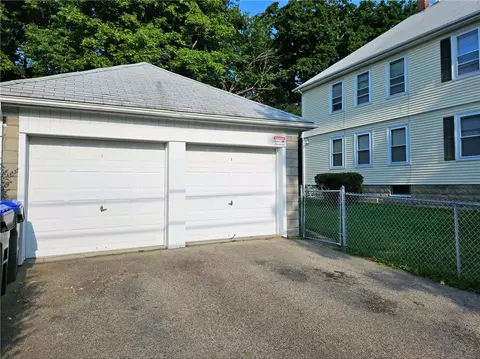 168 Sisson St, Providence, RI 02909