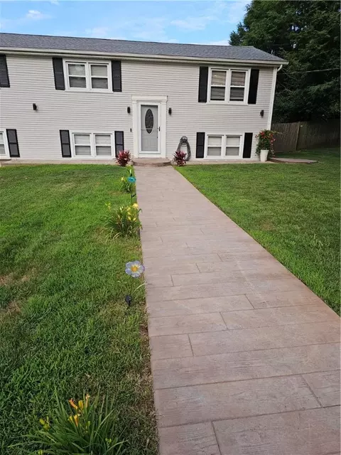 34 Kulas Rd, West Warwick, RI 02893