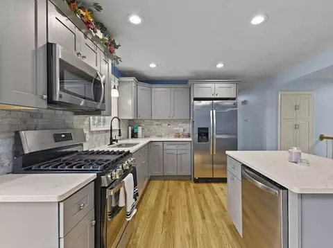 46 Sprague Ave, Warwick, RI 02889 photo 14