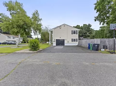 46 Sprague Ave, Warwick, RI 02889 photo 3