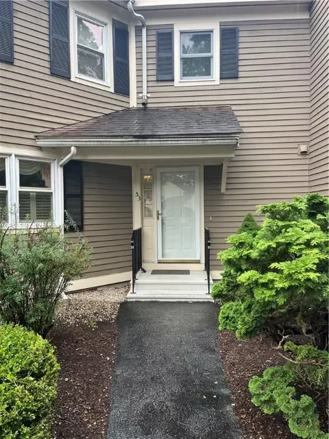 53 Heritage Dr #53, Whitinsville, MA 01588