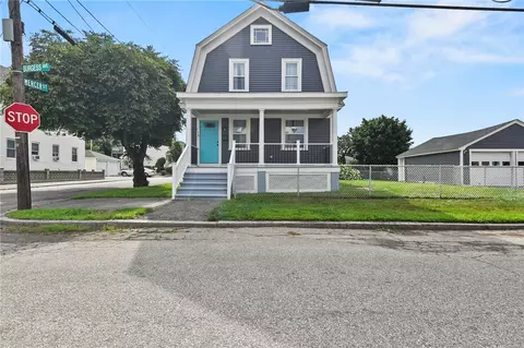 138 Burgess Ave, East Providence, RI 02914