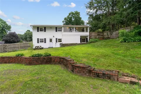 11 Blue Stone Dr, Woonsocket, RI 02895 photo 6