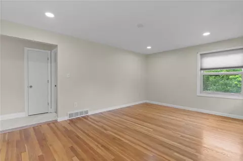 11 Blue Stone Dr, Woonsocket, RI 02895 photo 11