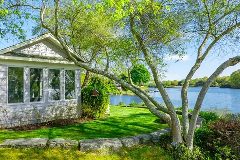 115 Westcote Dr, South Kingstown, RI 02879