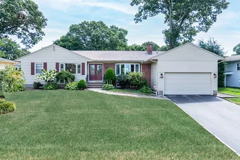 266 Summit Dr, Cranston, RI 02920
