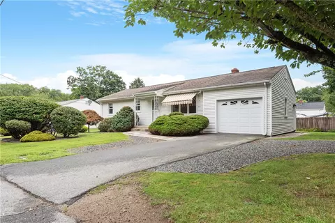 119 Rhode Island Ave, Cumberland, RI 02864