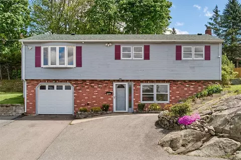 130 Woodland Ave, Cranston, RI 02920