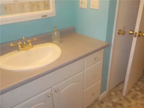 Bath - 153 Lefrancois Blvd, Woonsocket, RI 02895 photo 3 of 3