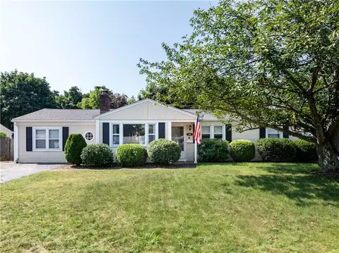 60 Inez Ave, Warwick, RI 02886 photo 1