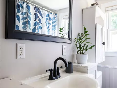 60 Inez Ave, Warwick, RI 02886 photo 20