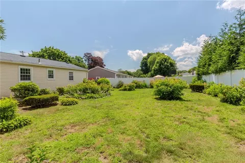 Exterior - 47 Foxcroft Ave, Warwick, RI 02889 photo 5 of 9