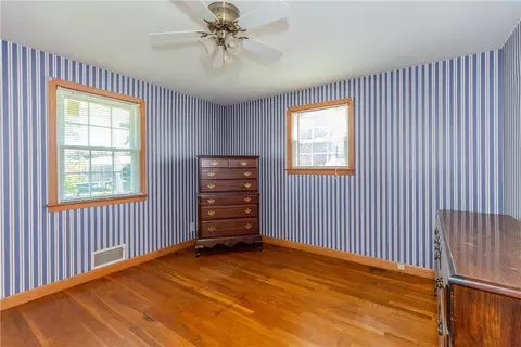 Bedroom - 47 Foxcroft Ave, Warwick, RI 02889 photo 7 of 9