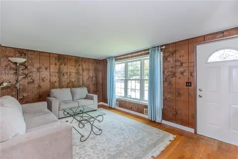 Living - 47 Foxcroft Ave, Warwick, RI 02889 photo 1 of 7
