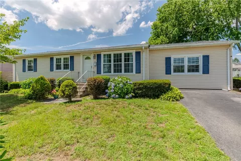 Exterior - 47 Foxcroft Ave, Warwick, RI 02889 photo 3 of 9