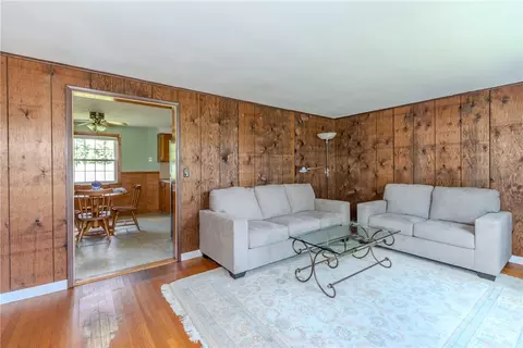 Living - 47 Foxcroft Ave, Warwick, RI 02889 photo 3 of 7