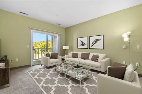 Living - 96 Mill St #204, Woonsocket, RI 02895 photo 2 of 5