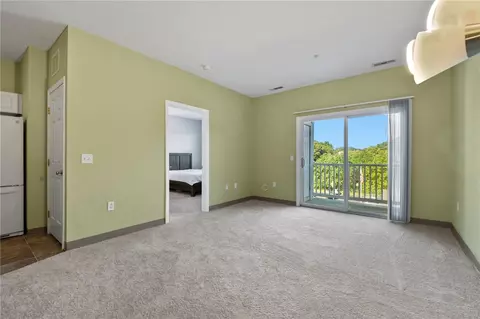 Living - 96 Mill St #204, Woonsocket, RI 02895 photo 3 of 5