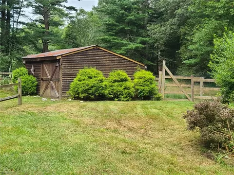 17 North Rd, Foster, RI 02825 photo 14