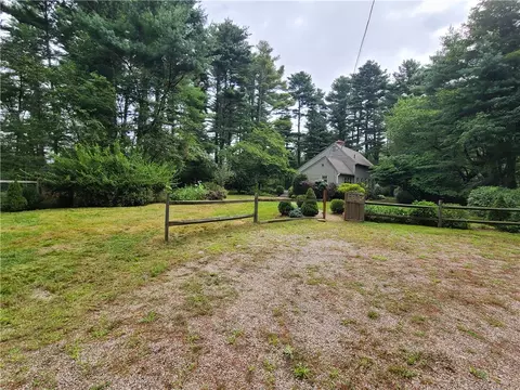 17 North Rd, Foster, RI 02825 photo 5