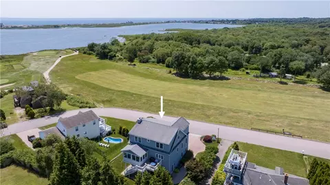 16 W Fairway Ave, Westerly, RI 02891