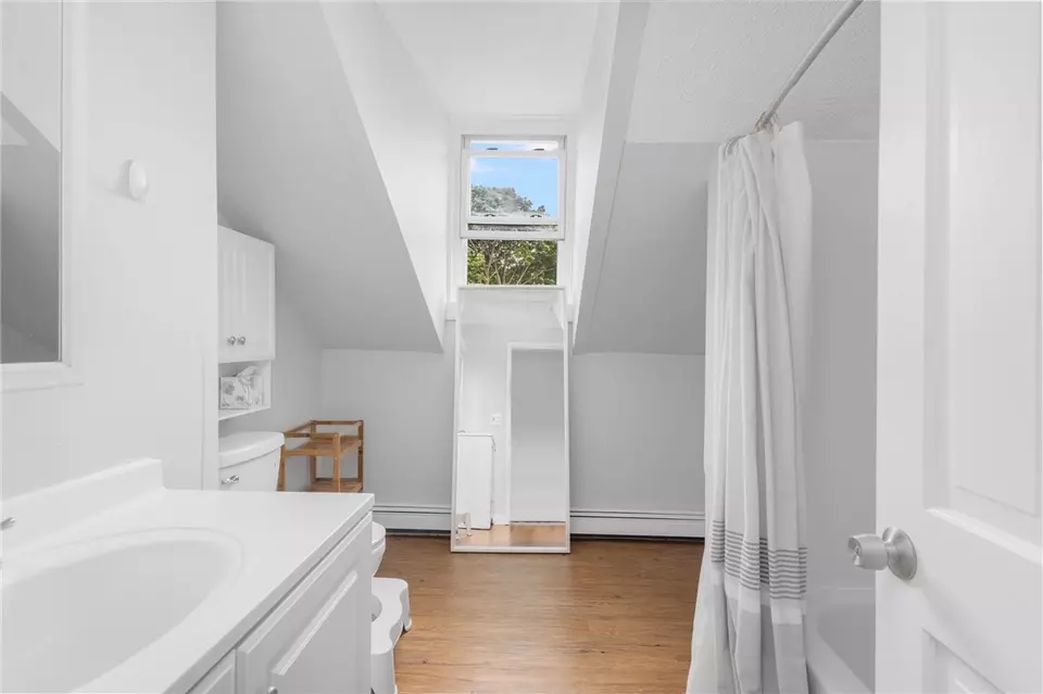 Bath - 44 Padelford St, Providence, RI 02906 photo 5 of 5