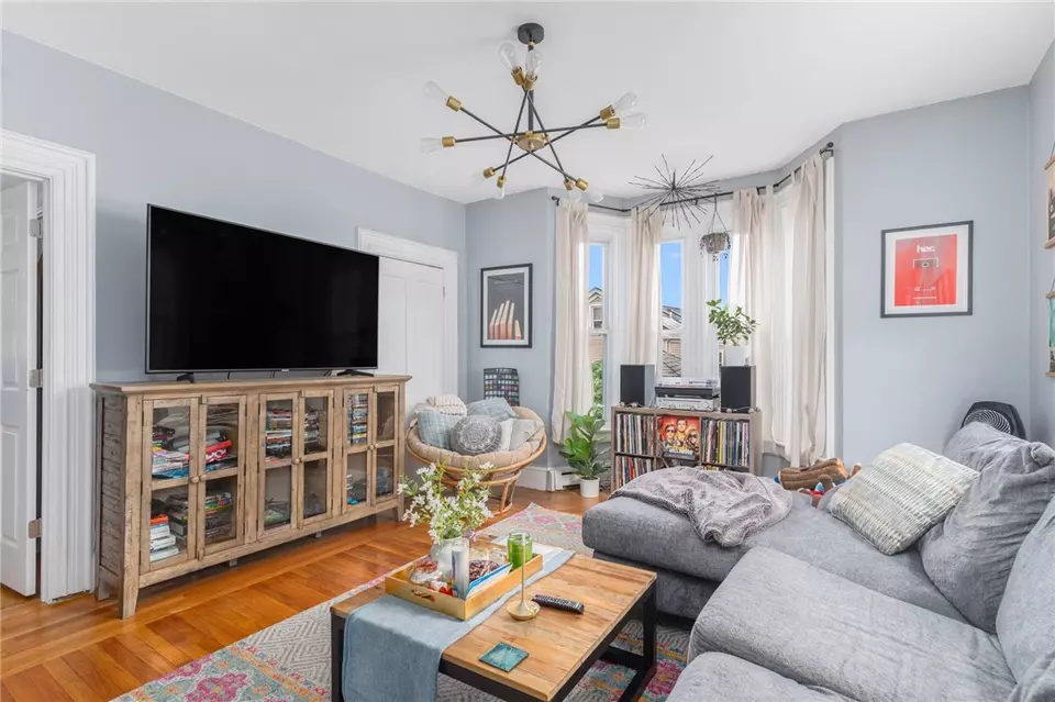 Living - 44 Padelford St, Providence, RI 02906 photo 1 of 5
