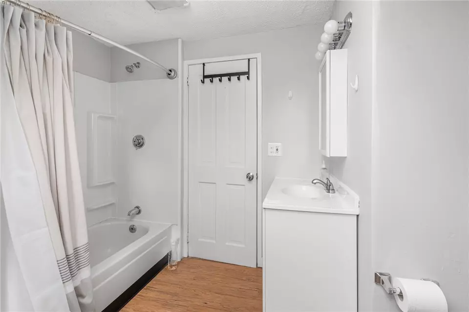 Bath - 44 Padelford St, Providence, RI 02906 photo 4 of 5