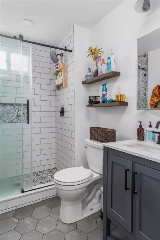 Bath - 44 Padelford St, Providence, RI 02906 photo 1 of 5