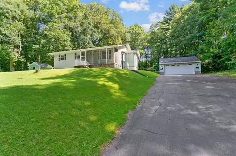 420 Black Plain Rd, North Smithfield, RI 02896