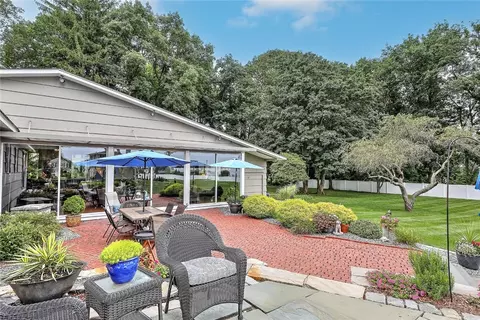 Exterior - 30 Lisa Ln, Warwick, RI 02889 photo 4 of 13
