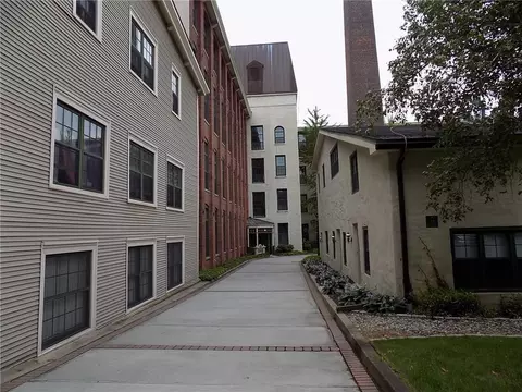 15 Higgins St #322, Smithfield, RI 02917
