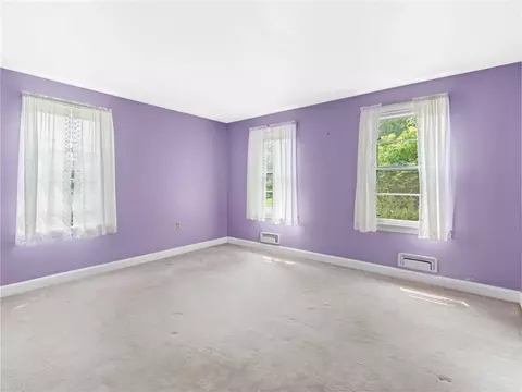 Bedroom - 68 Hope Ave, Warwick, RI 02889 photo 1 of 2
