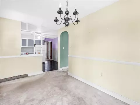 Dining - 68 Hope Ave, Warwick, RI 02889 photo 1 of 2