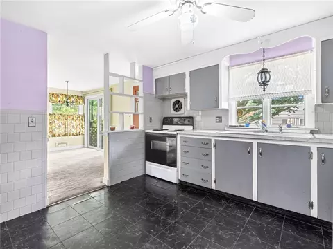 Kitchen - 68 Hope Ave, Warwick, RI 02889 photo 2 of 2