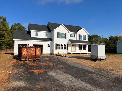 11 Cassidy Trl, Coventry, RI 02816