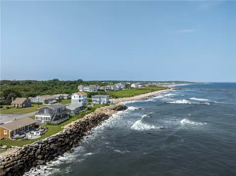 39 Major Arnold Rd, Narragansett, RI 02882