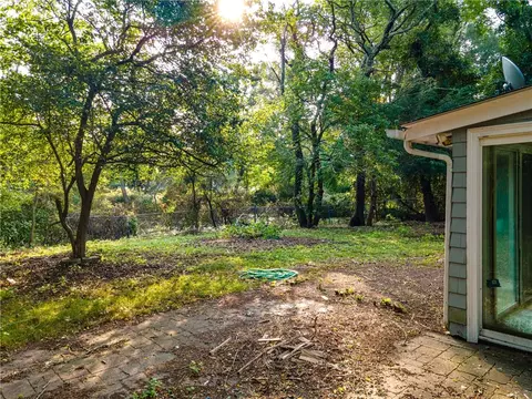 Exterior - 75 Glenco Rd, Warwick, RI 02889 photo 4 of 5