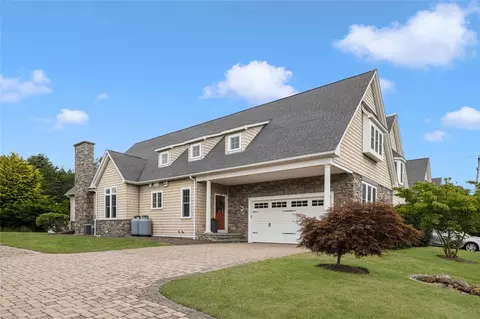 2 Spy Glass Cir #2A, Hope Valley, RI 02832