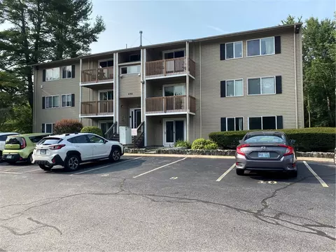 130 Fordson Ave #7, Cranston, RI 02910