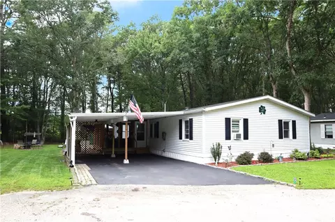52 Leisure Way, Coventry, RI 02816
