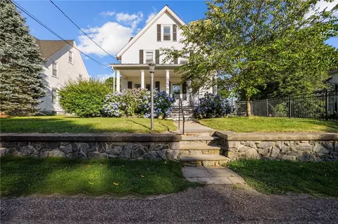 28 Homestead Ave, North Smithfield, RI 02896