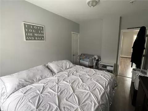 89 Chester St, Woonsocket, RI 02895 photo 7